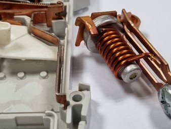 Assembling of MCB electric component